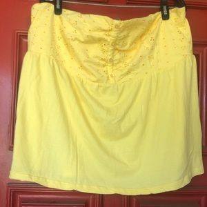 Canary yellow flow strapless top
